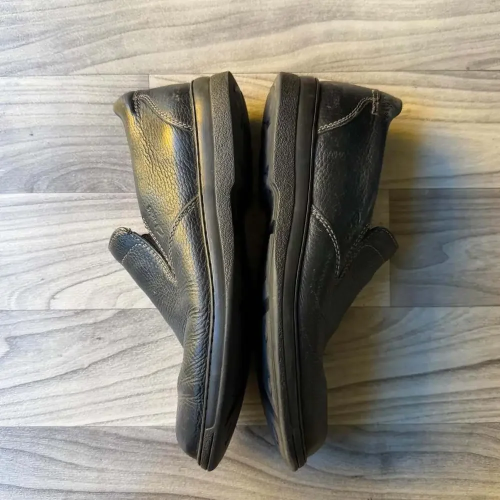 Clarks Black Leather Slip-On Loafers